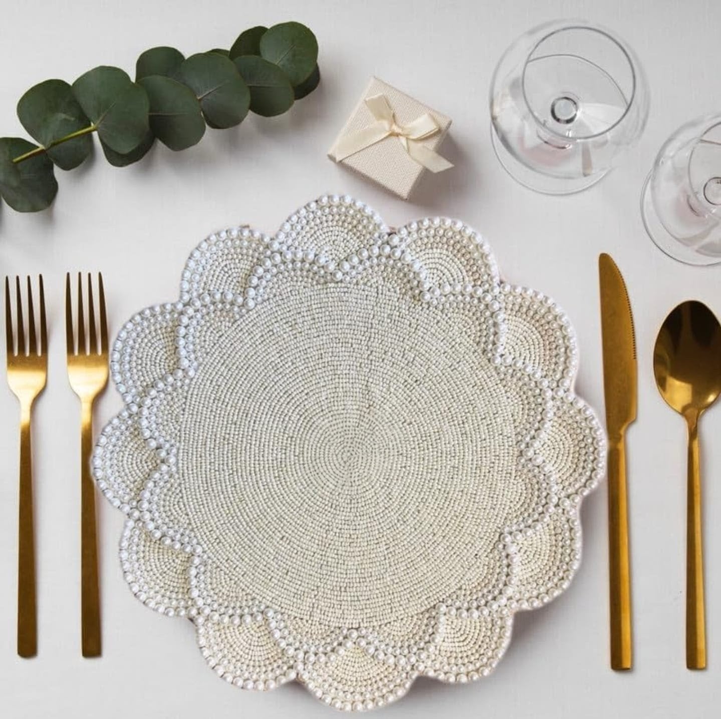 Elegant Handcrafted Beaded Table Mat – Pearl White Round Placemat (Set 0f 4)