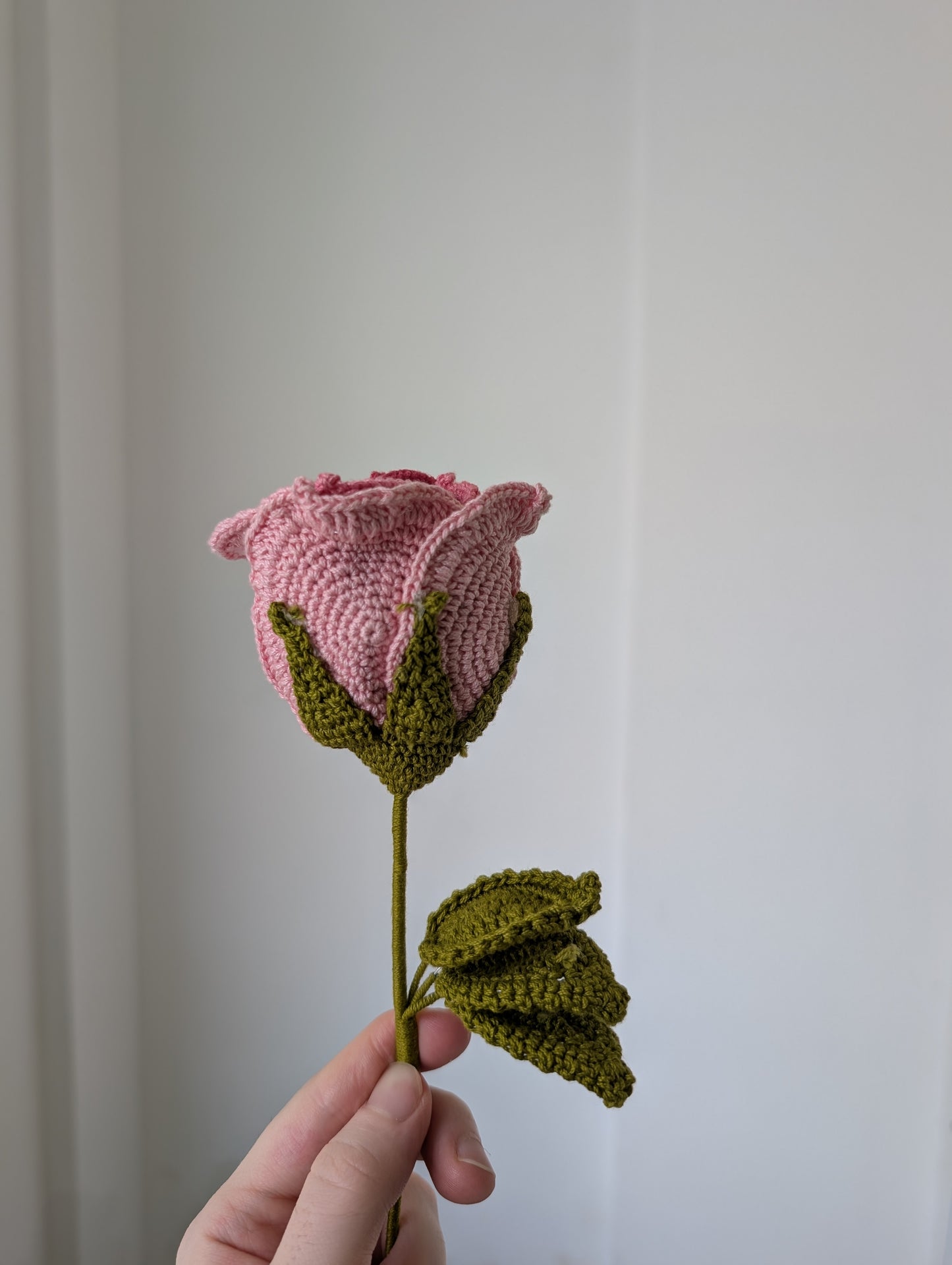 Handcrafted Crochet Rose – Pink Yarn Flower with Leaves | 11.5 Inch Floral Decor