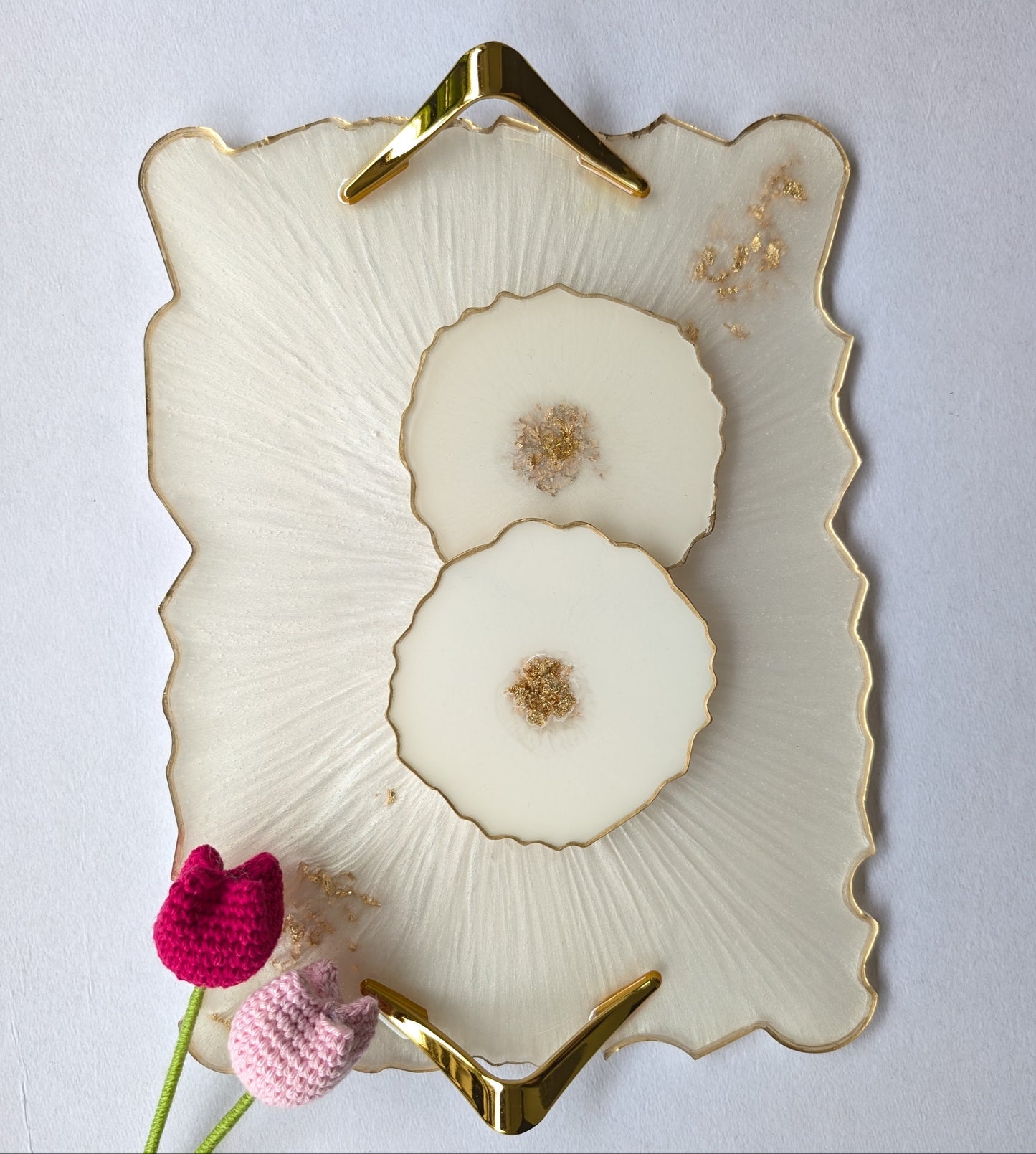 Elegant Handmade Resin Tray & Coasters Set – White & Gold | 9x12 inch Tray + 2 Coasters