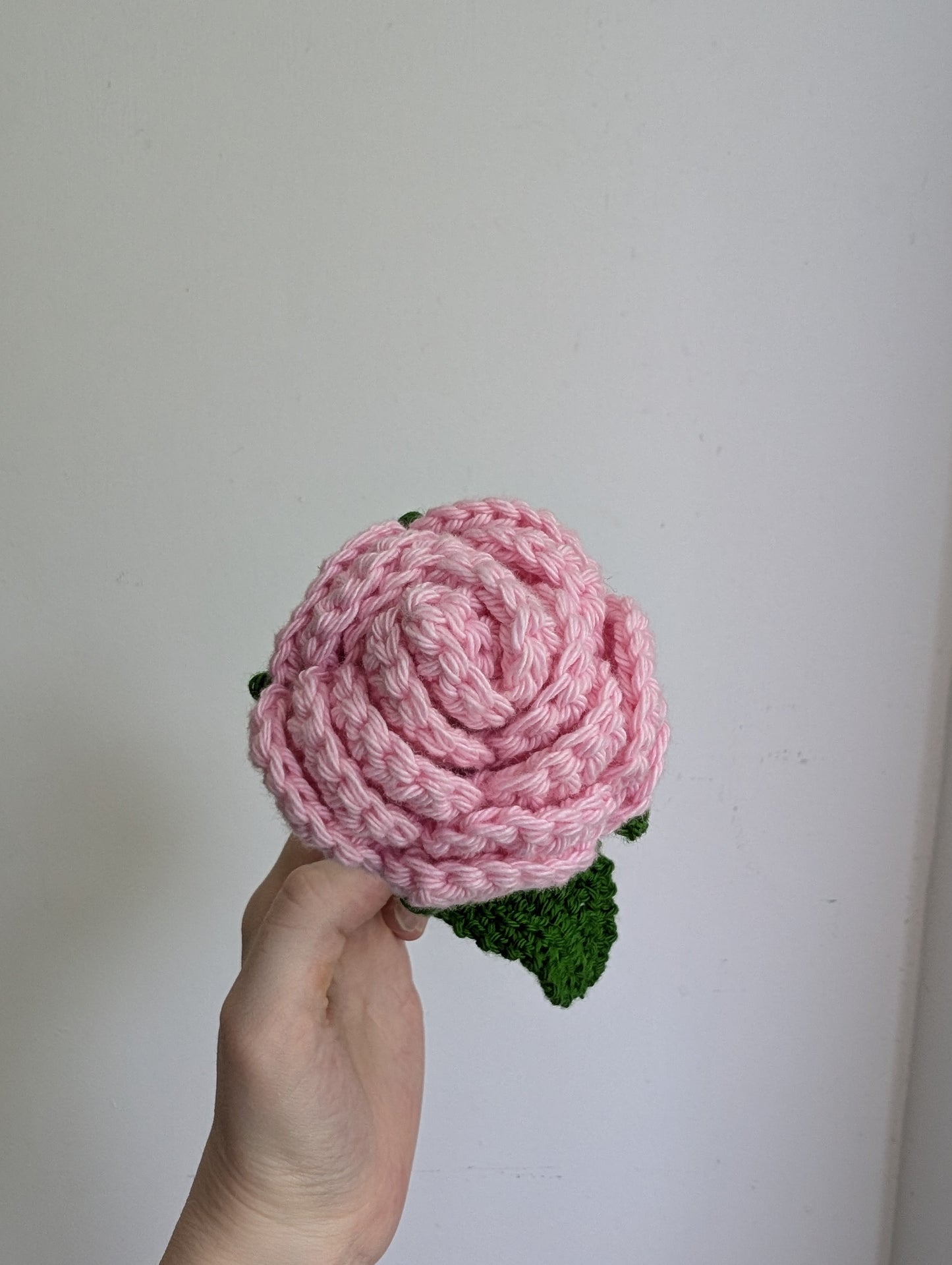 Handknitted Crochet Rose with Leaf – 100% Cotton Yarn | Handmade Floral Decor