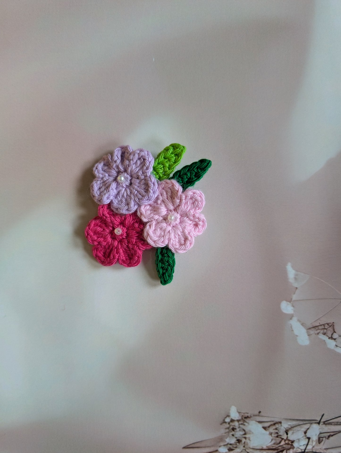 Handmade Crochet Floral Saree Pin / Brooch – Pastel Flower Cluster with Leaves
