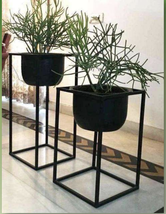 Metal Planter Stand